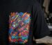 Comparativo de camiseta preta streetwear estampada com DTF Têxtil ou Silk Screen